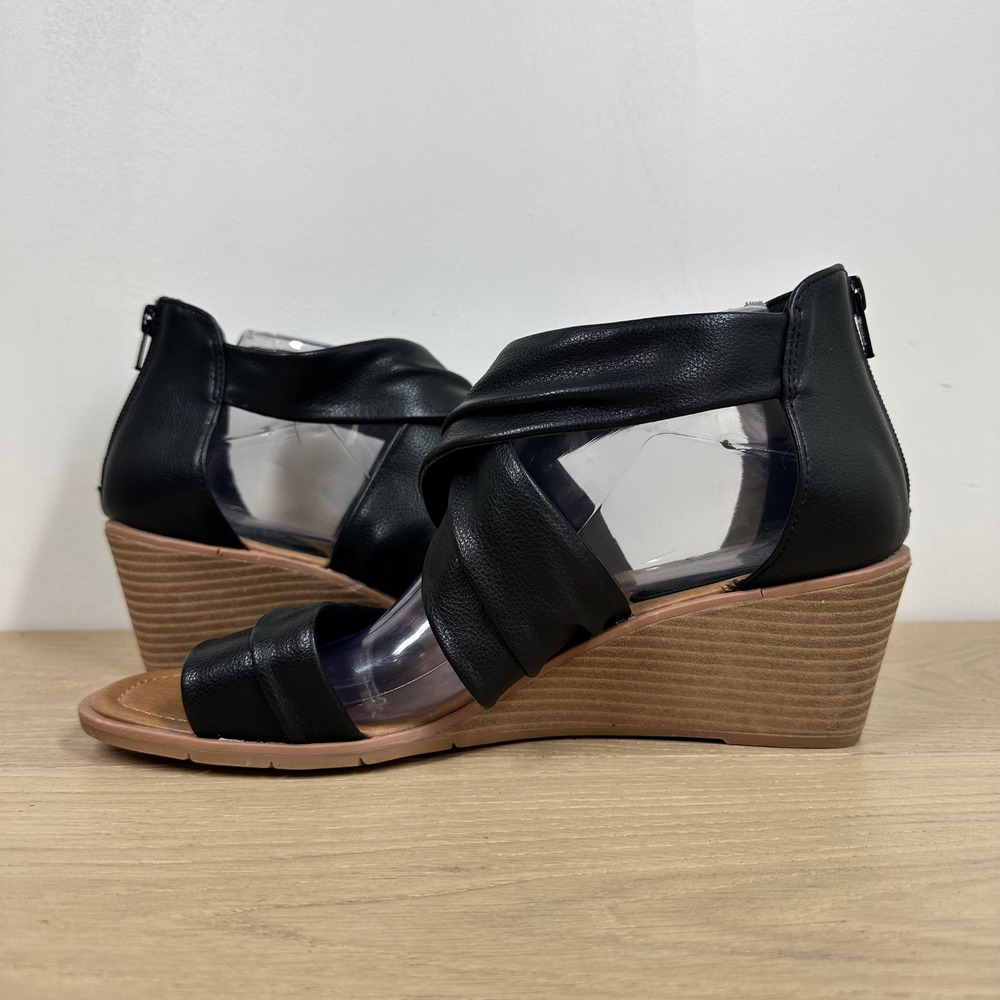 Eurosoft by Sofft Ginnifer Sandals Womens 11 Black Wedge Heel Strappy Comfort - Picture 8 of 12